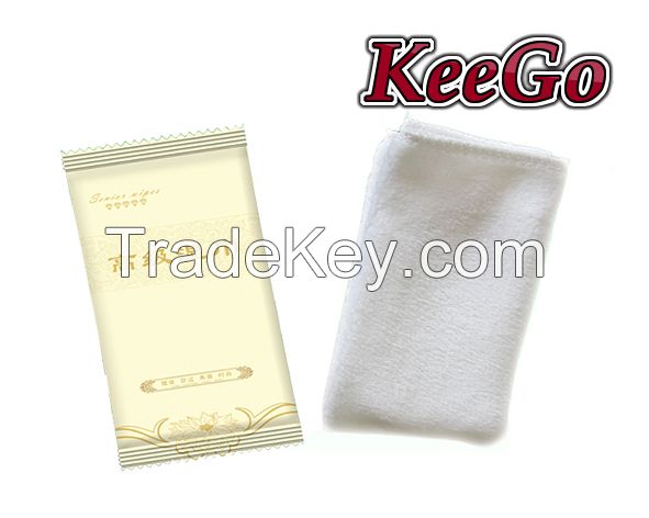 wet cotton towel