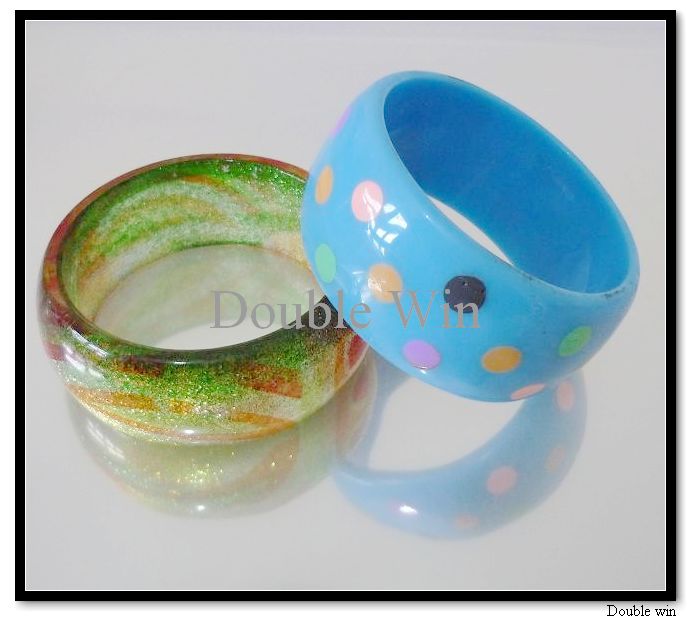 charm resin bracelet