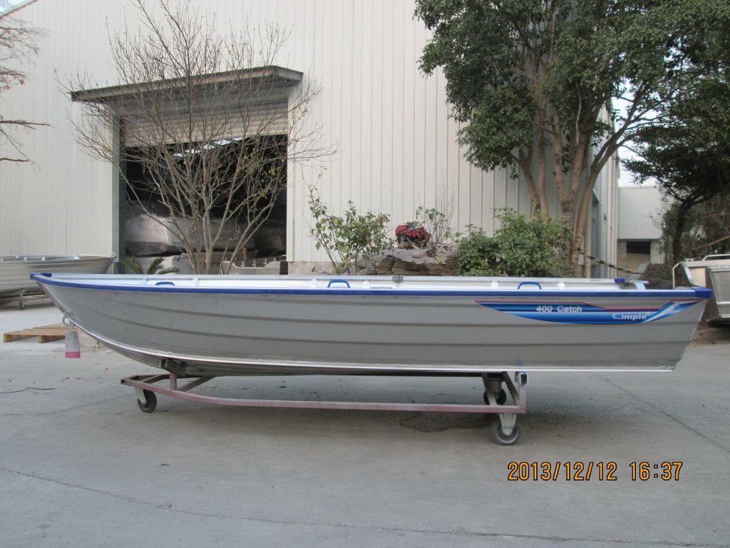 Aluminum boat - 400 Catch Aluminum Fishing Boat