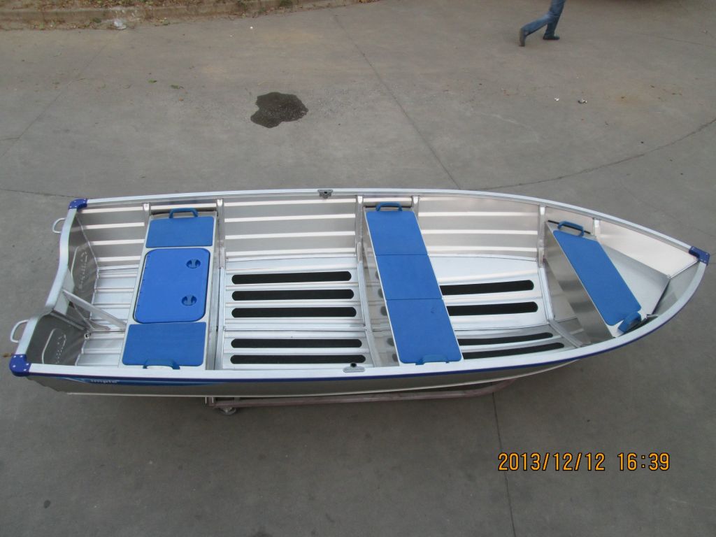 Aluminum boat - 400 Catch Aluminum Fishing Boat