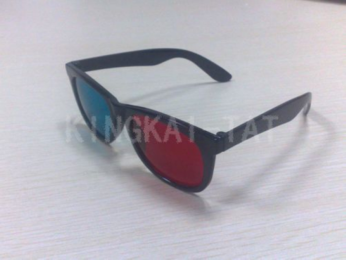 Stylish plastic red cyan 3d viewers