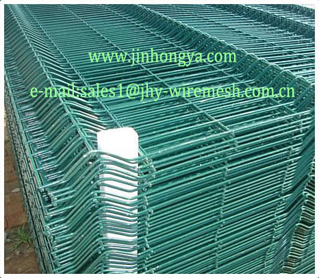 wire mesh fence