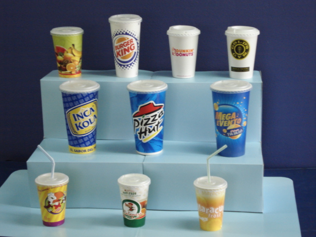 vasos de carton (polipapel) para bebidas fri­as y calientes y cajas