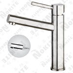 Kitchen Faucet with Pull Out