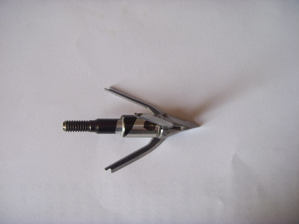 arrow broadhead