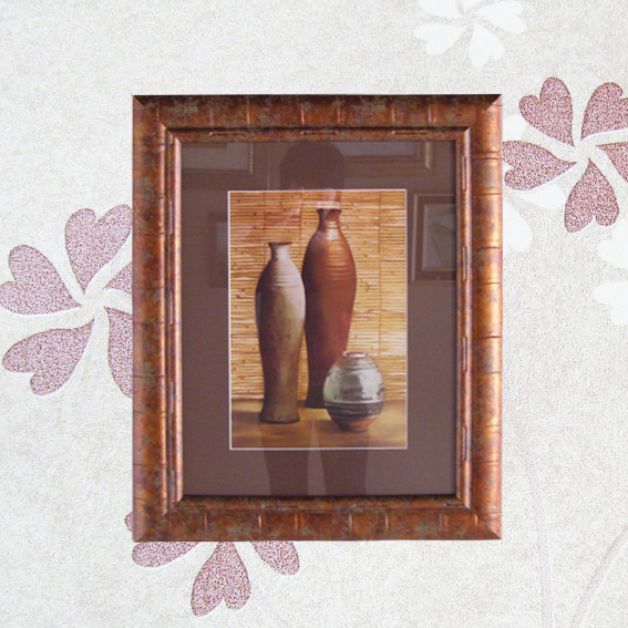 Decorative picture frame