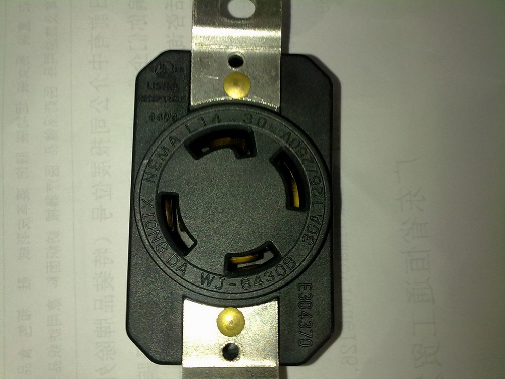 Locking outlet NEMA L14-30 30A 125/250V 3P 4W Grndg Outlet