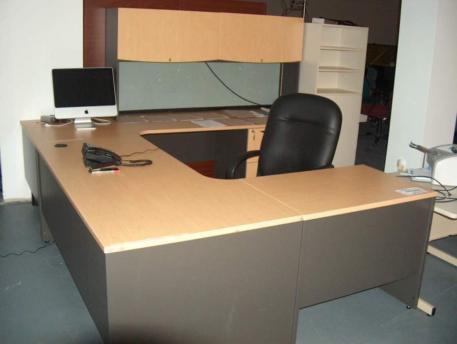 OFFICE FURNITURE WORKSTATIONS (10)