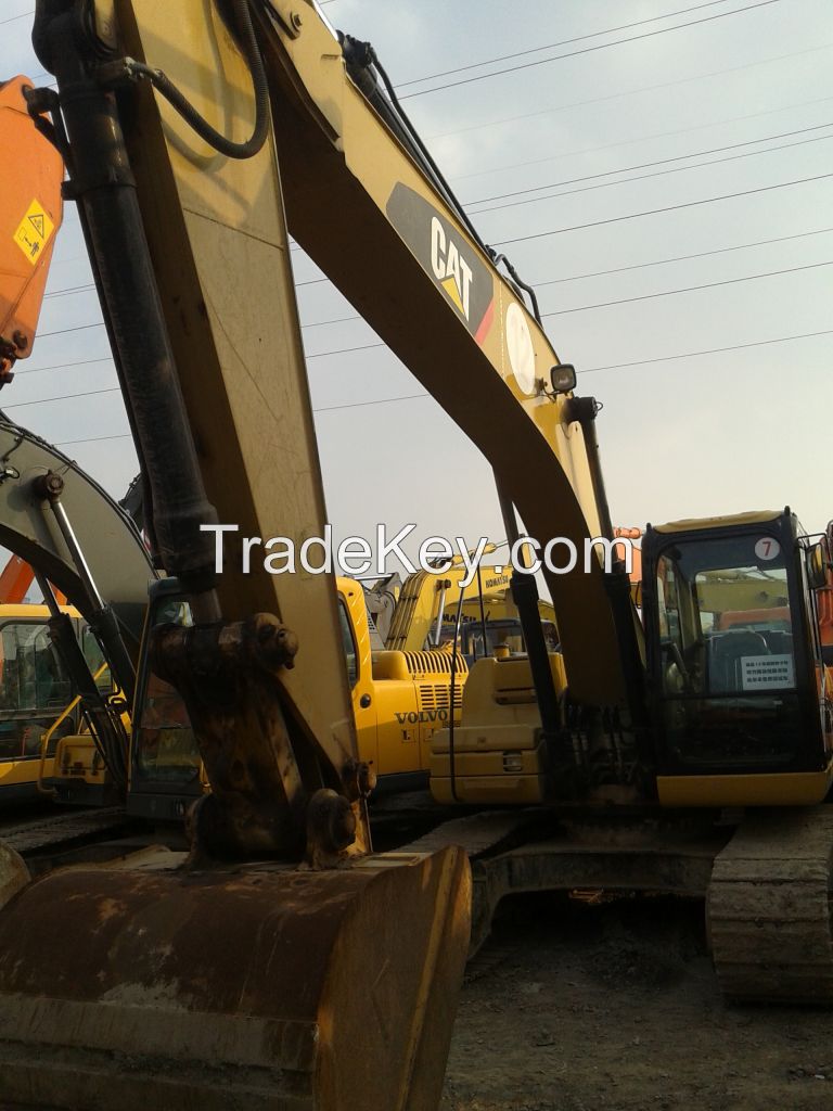 used caterpillar 320D excavator 