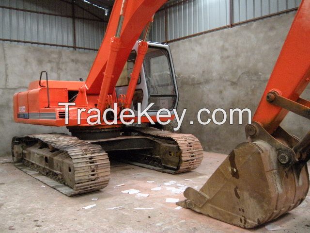 used hitachi EX200-1 excavator 