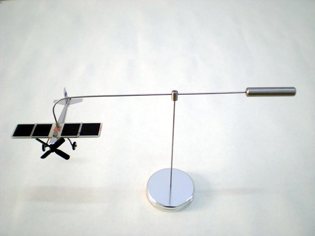 solar model plane
