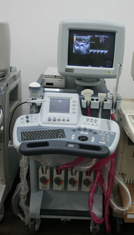 MEDISON ULTRASOUND MACHINE