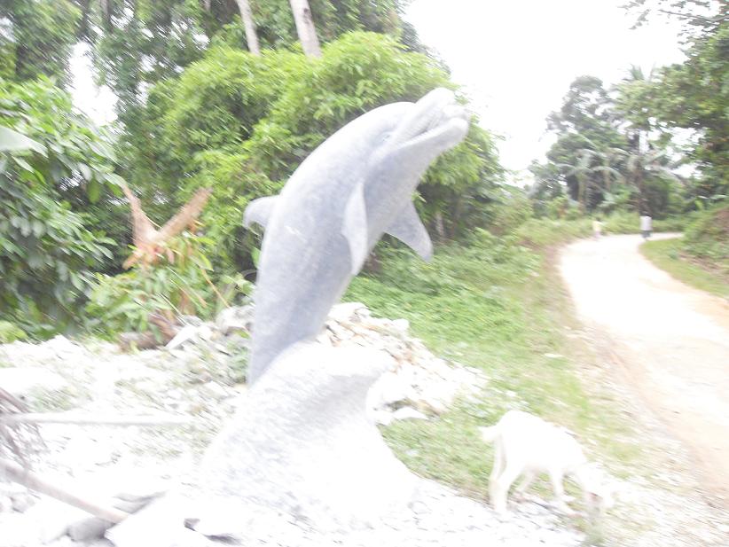 marble dolphin bench