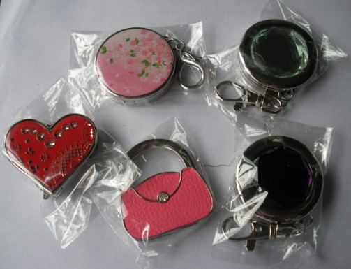 heart purse hanger holder