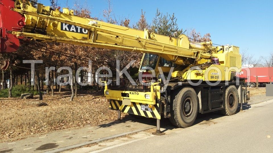 KATO KR25 1991 R/T Crane