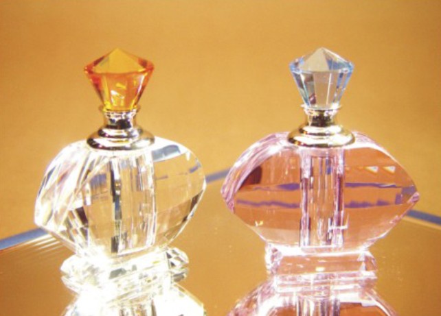 Crystal Perfume Bottle, Crystal Crafts, Crystal Home Decorations, Crya