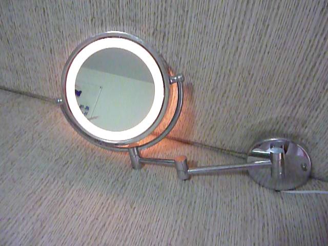 Directly sell shaving illuminated mirrors with touch light bright