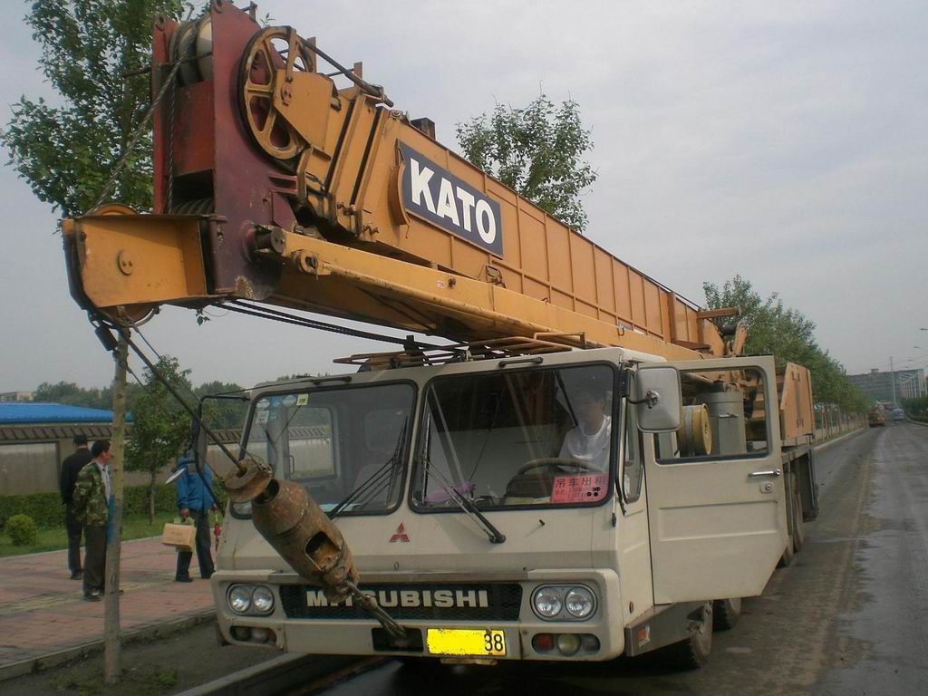 Fully  Hydraulic  Truck  Crane