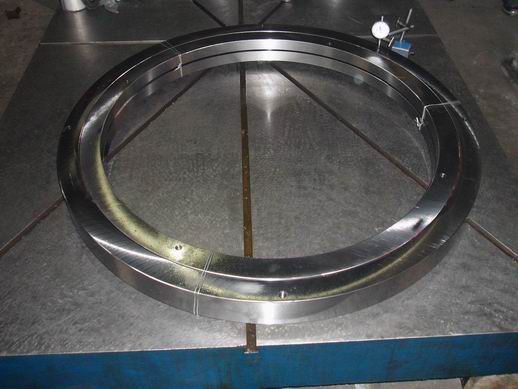 crossed cylindrical roller slewing bearing