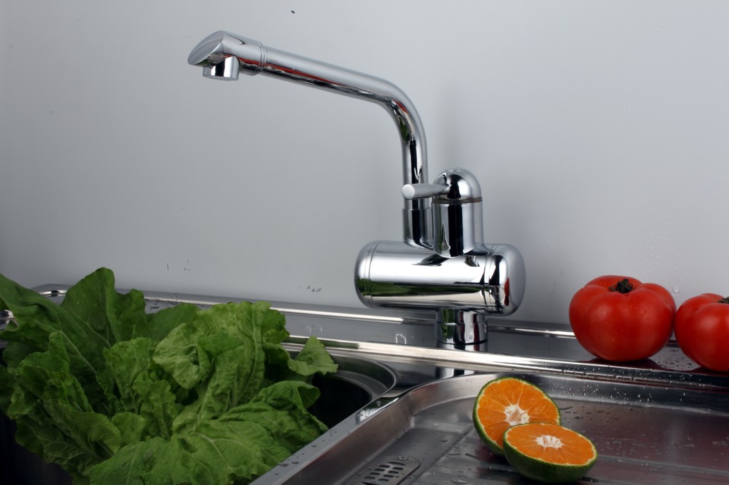 Electric heating faucet