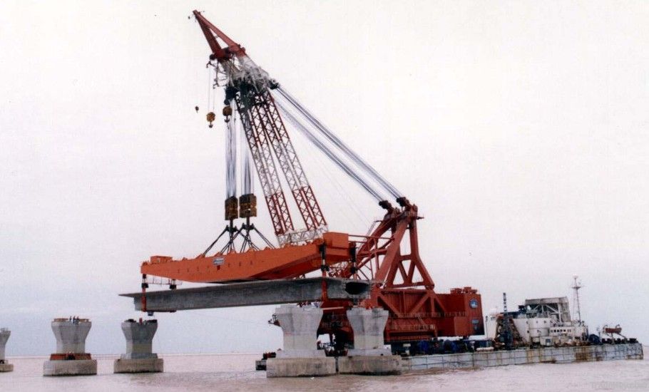 Floating crane 1000t cheap sell crane barge vessel 1000 ton