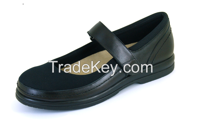 Elastic vamp Comfortable Shoes offering extra room for Diabetics and hallux valgus