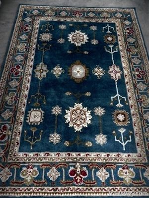 HANDTUFTED RUGS