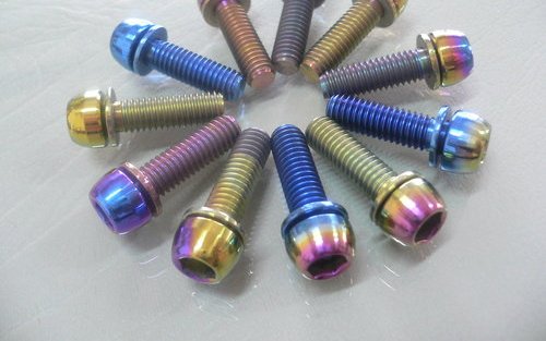 Ti and Ti alloy screws