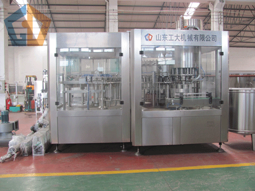 Carbonated drink washing, filling, capping 3 in 1 machine