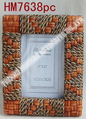 Rattan photo frame