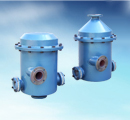 Oil type vacuum filters