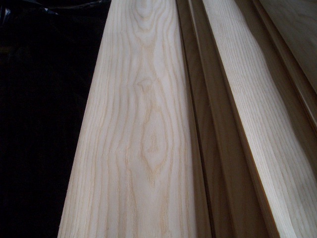 Ash veneer from Shuai Qi Wood Co., Ltd