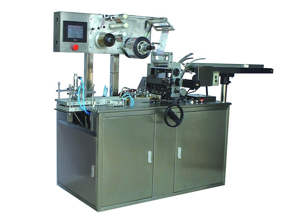 Automatic cellophane overwrapping machine