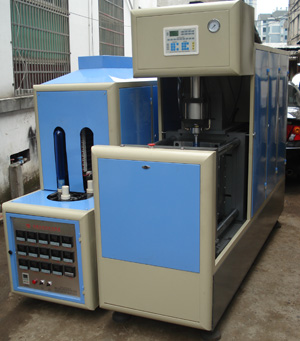 PET Bottle Blowing Machine