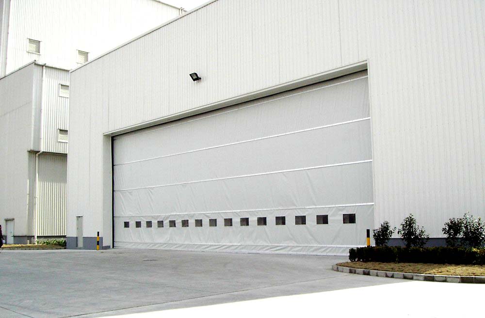 Soft lifting hangar door