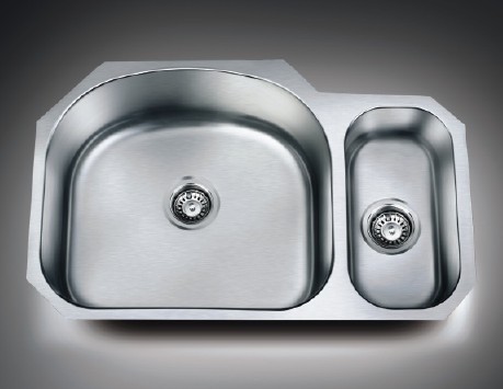 Offset Stainless Steel Undermount Double Bowl Kitchen Sink