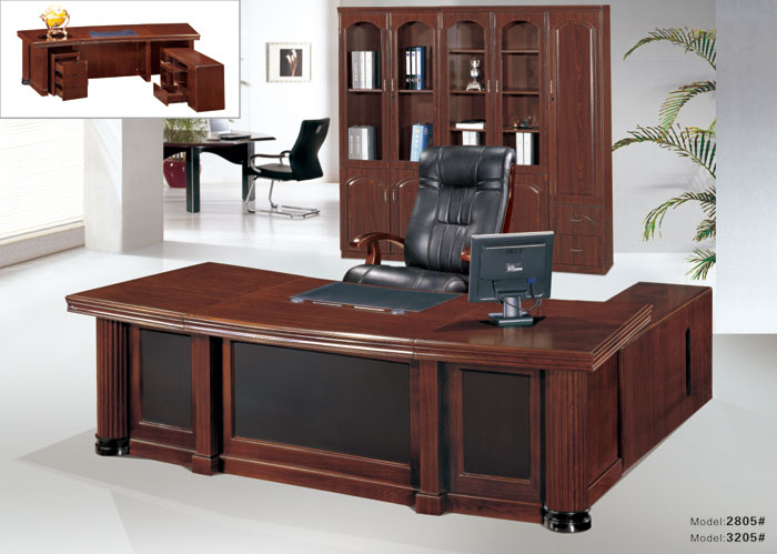 Office furntiure (executive office desk in solid wood)