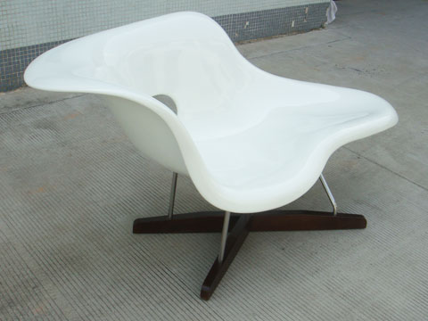 Eames La Chair