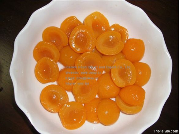 Canned apricot