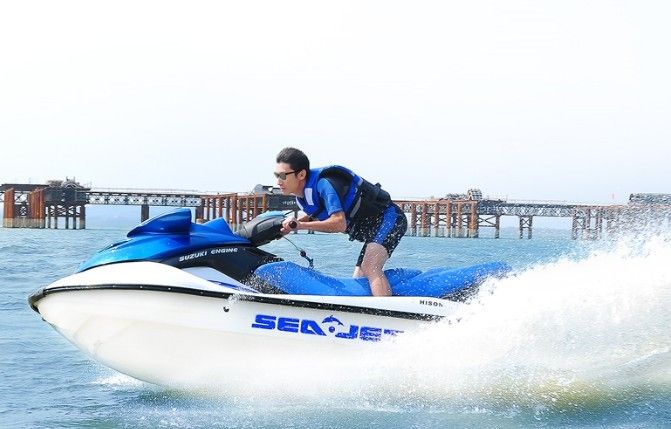 jet ski  motor boat PWC