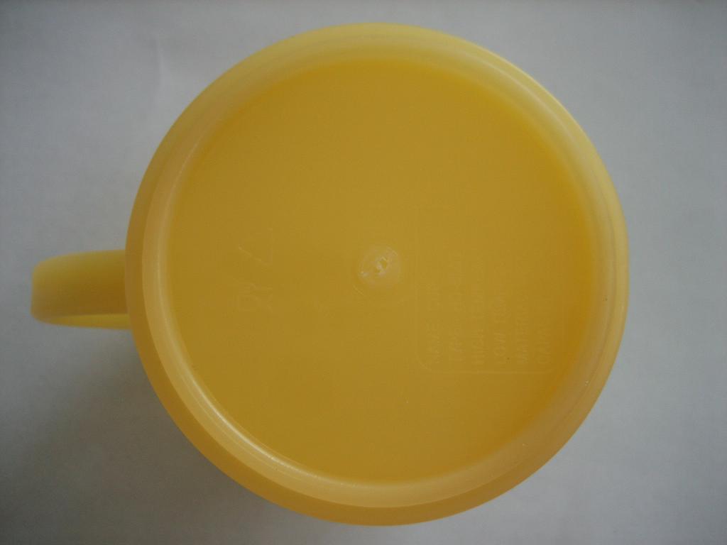 Wholesale 0.33L / 330ml Brand New Plastic Yellow Cup