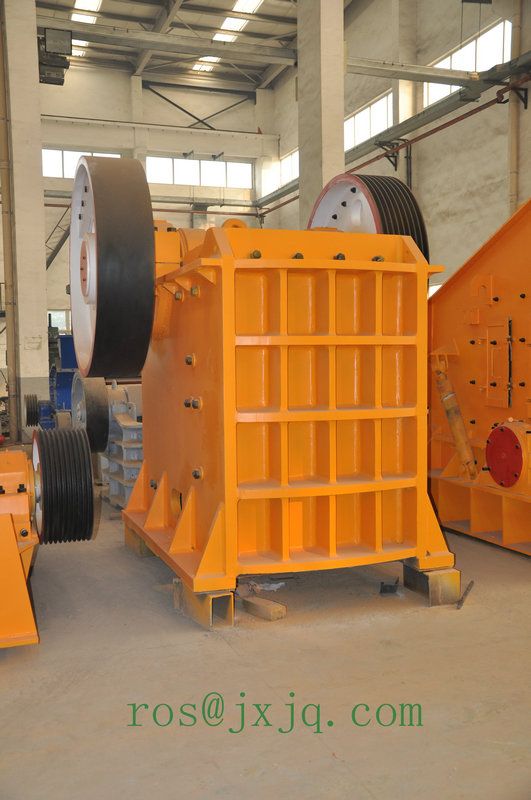 jaw crusher made in china / jaw type crusher	crusher / spare part jaw plate