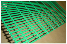 Welded wire mesh panel