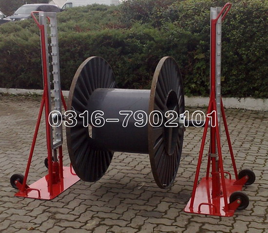 Cable Handling Equipment/HYDRAULIC CABLE JACK SET