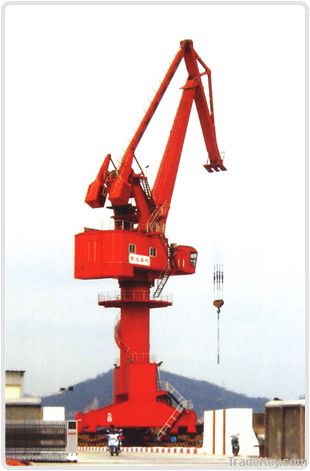 Four-link type Level Luffing Crane