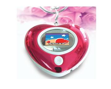 Heart MP3 player