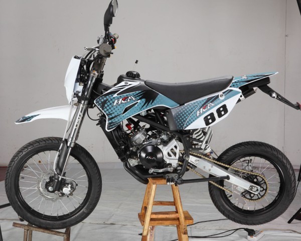 dolphin 50cc dirtbike(on road)