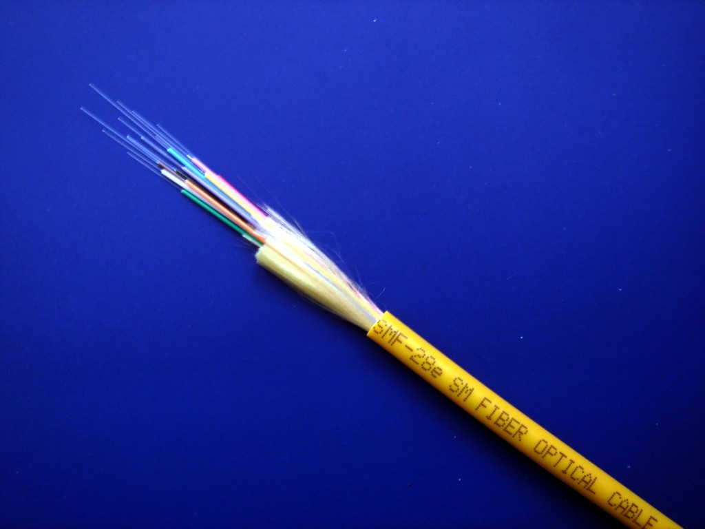 Dstrbution optical fiber cable