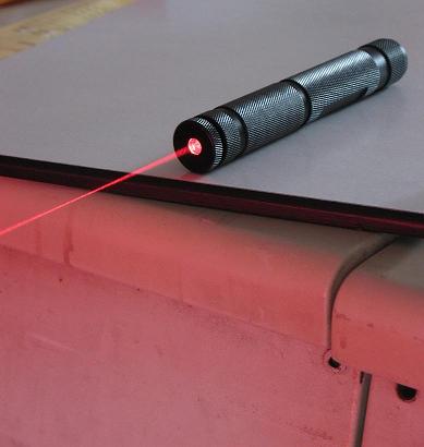 100-200mW red laser pointer