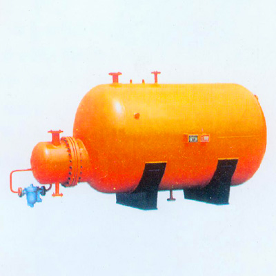 Horizontal pot shell and tube boiler
